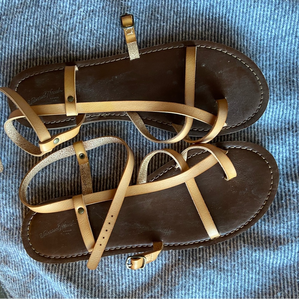 Universal threads sandals worn once